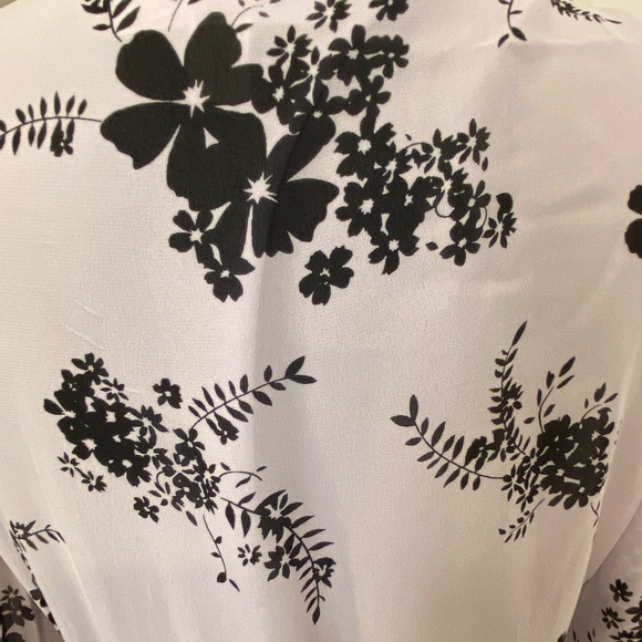 Micheal Kors Wrap around Blouse - Picture 8 of 11